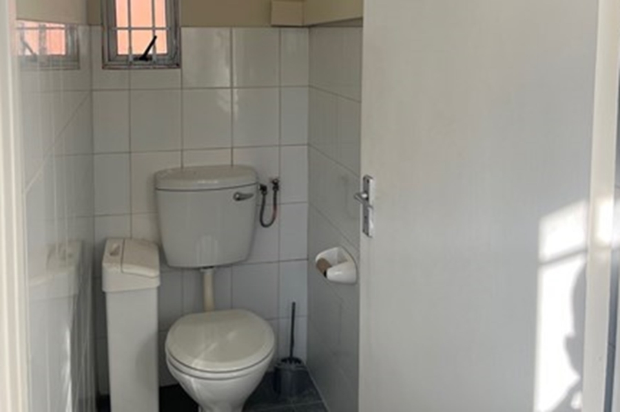 To Let commercial Property for Rent in Newton Park Eastern Cape
